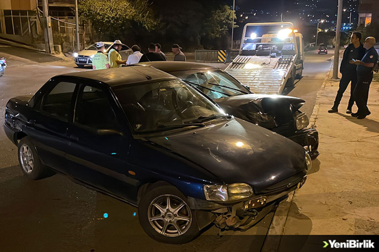 Karabük'te iki otomobilin çarpışması sonucu 2 kişi yaralandı