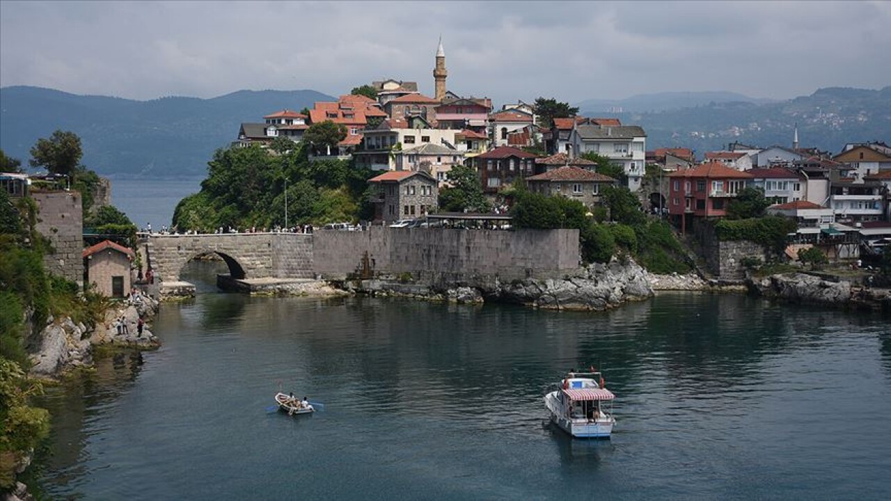 Amasra 'çifte bayram' yaptı