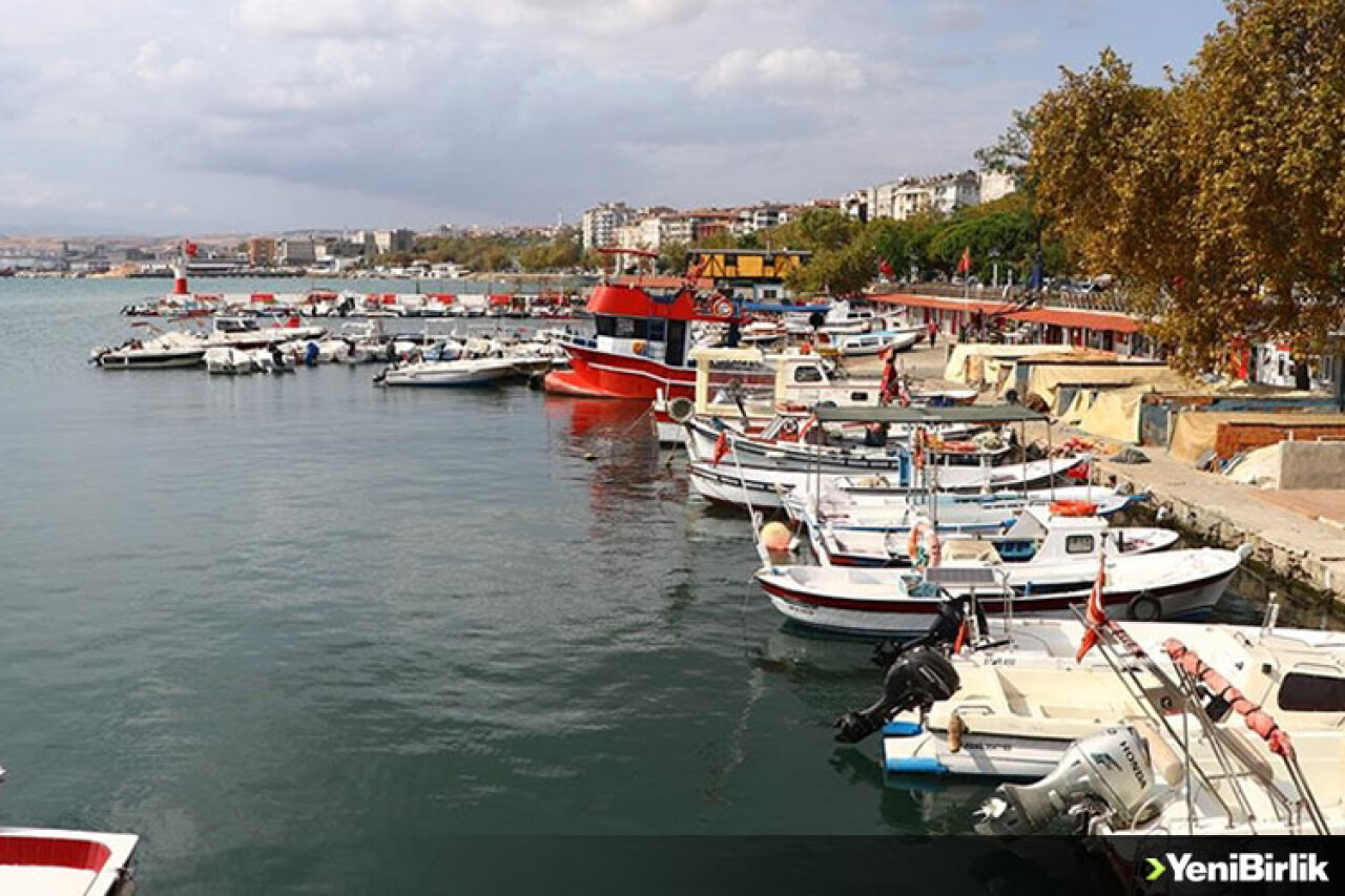 Tekirdağlı balıkçılar poyraz nedeniyle 2 gündür denize çıkamıyor