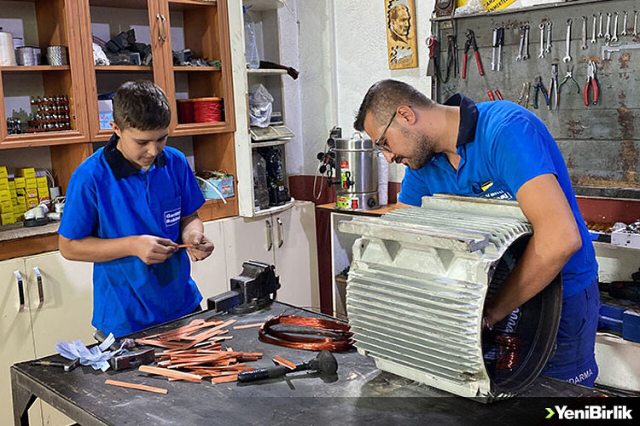 "Yılın çırağı" seçilen 14 yaşındaki Samet, kendi işini kurmayı hedefliyor