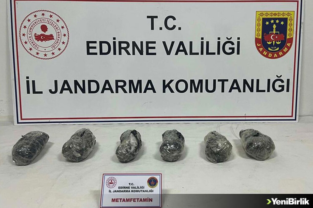 Edirne'de Bulgaristan plakalı otomobilde 3 kilogram uyuşturucu ele geçirildi