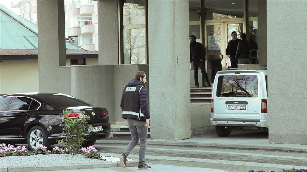 Yalova Belediyesindeki zimmet soruşturmasında gözaltı sayısı 10'a yükseldi