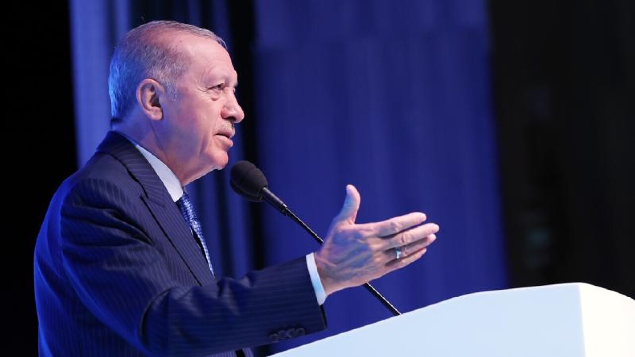 Cumhurbaşkanı Erdoğan: Bu kılıçları kime çekiyorsunuz?