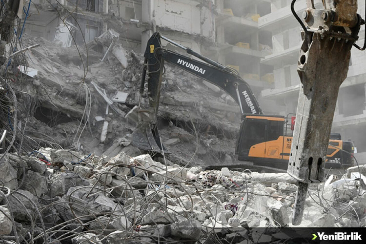 Kahramanmaraş'ta bina yıkım ve enkaz kaldırma çalışmaları 15 mahallede devam edecek