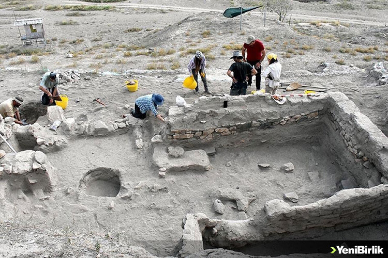 Eskişehir'deki 'Şarhöyük' kazılarında geç Frig dönemine ait tabakalara ulaşıldı