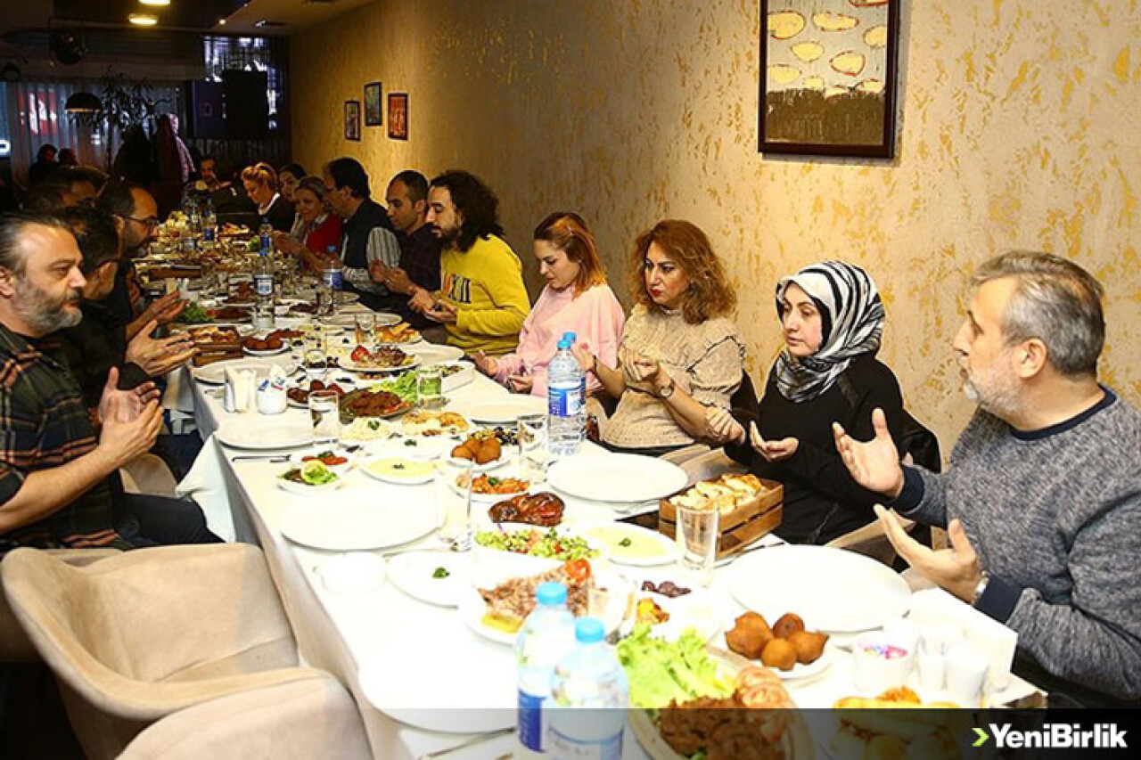 Anadolu'nun eşsiz lezzetleri Azerbaycan'da da iftar sofralarının vazgeçilmezi oluyor