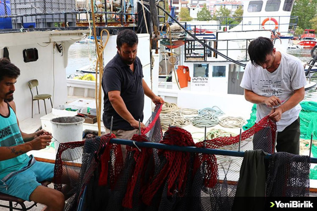 Tekirdağlı balıkçılar 'vira bismillah' demek için gün sayıyor