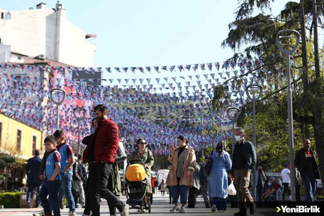 Trabzonsporlular kutlamalar için kente akın ediyor