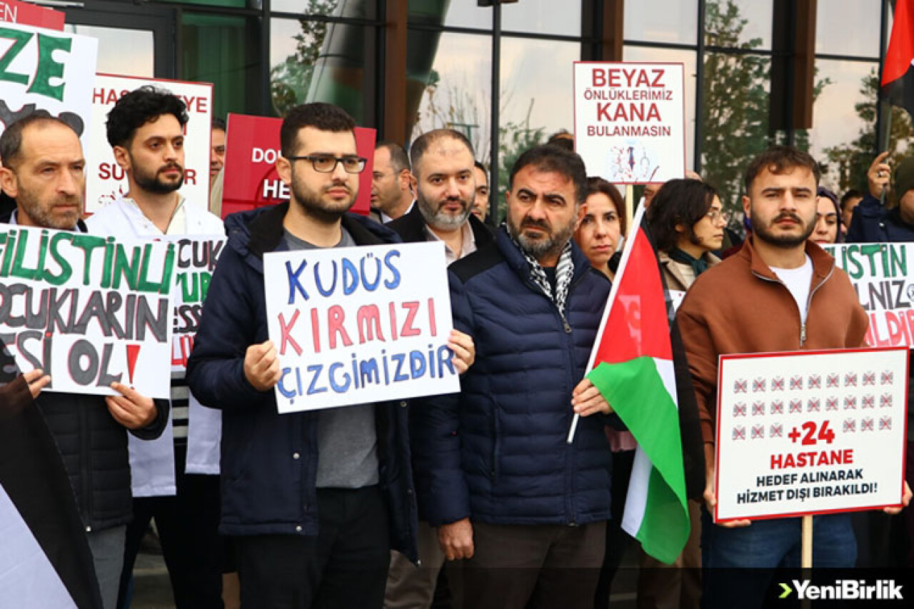 Tekirdağ'da sağlık çalışanları Gazze için "sessiz yürüyüş" gerçekleştirdi