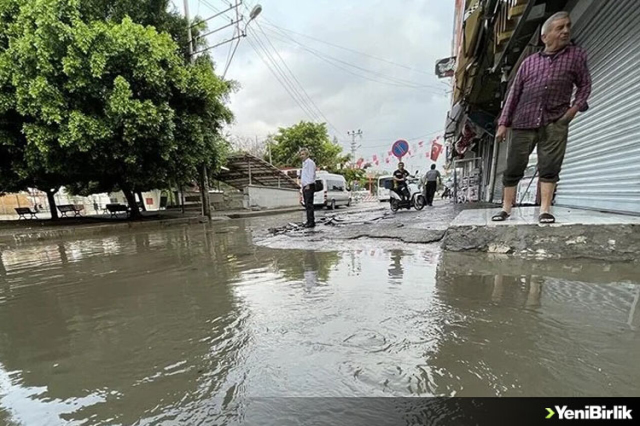 Adana'da sağanak ve dolu etkili oldu