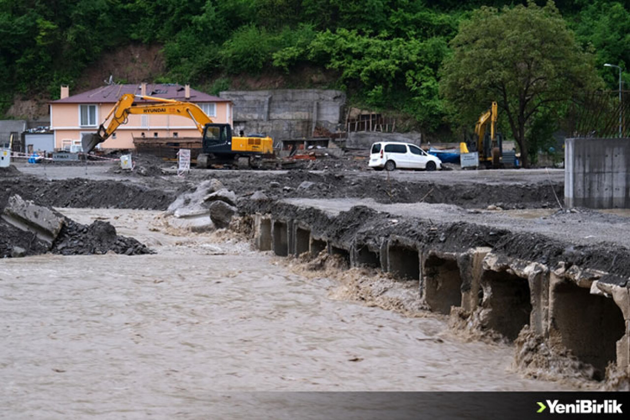 Kastamonu'da derelerin su seviyesinin yükselmesiyle 15 geçici köprü zarar gördü