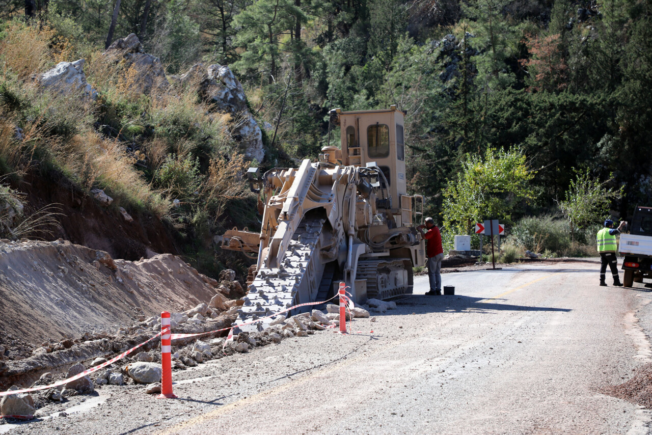 Muğla'da Bozburun içme suyu hattının 6 bin 500 metresi tamamlandı