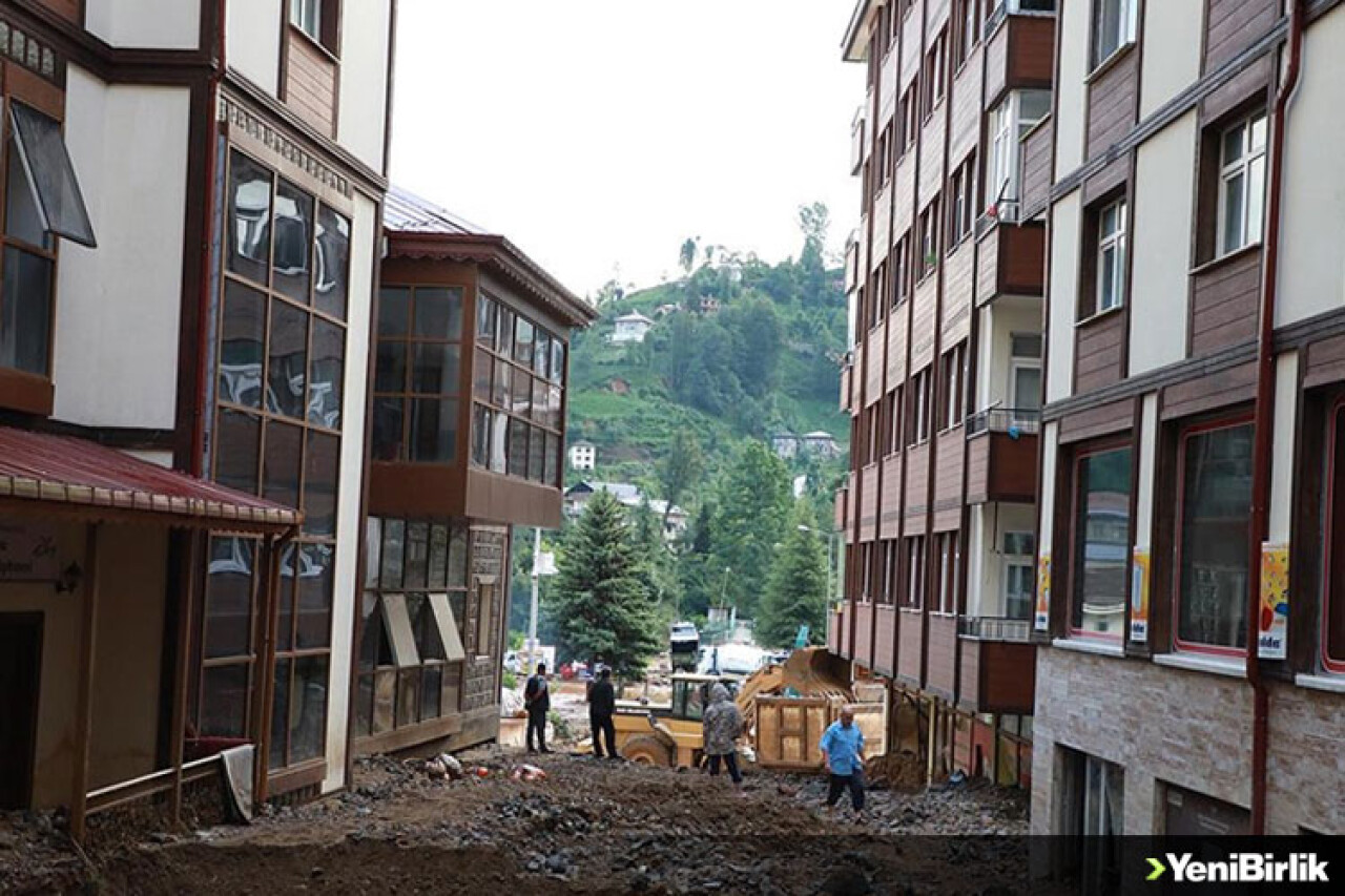 Rize'deki sel ve heyelanlarda ölü sayısı 2'ye yükseldi