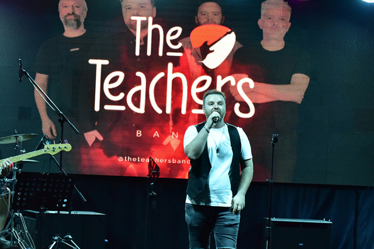 Teachers band'tan rock türküler