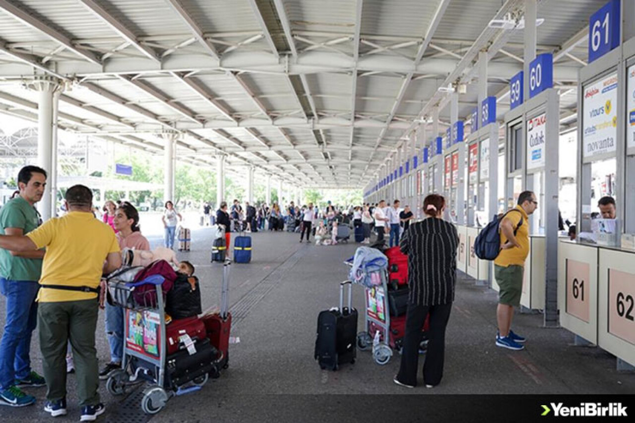 Antalya'ya hava yoluyla gelen turist sayısı 5 milyonu aştı