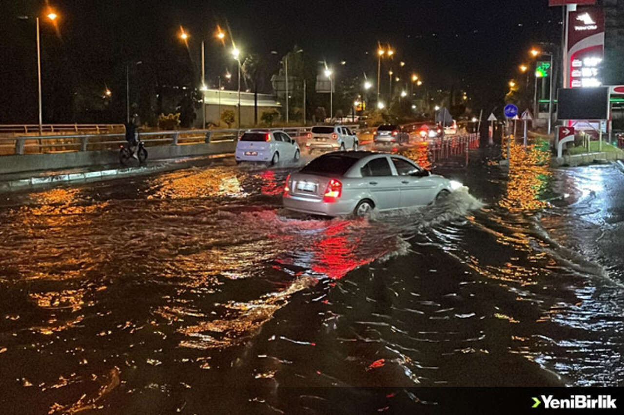 Hatay'da sağanak hayatı olumsuz etkiledi