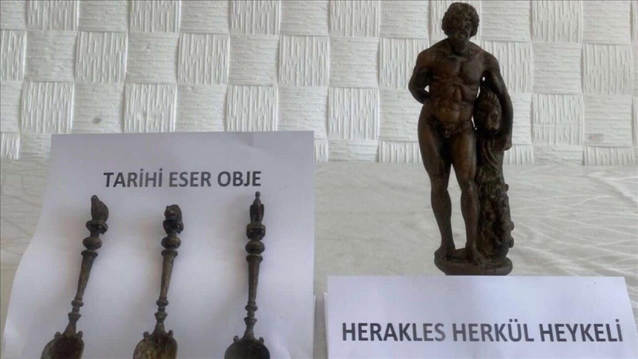 Aydın'daki tarihi eser operasyonunda Herakles heykeli ele geçirildi