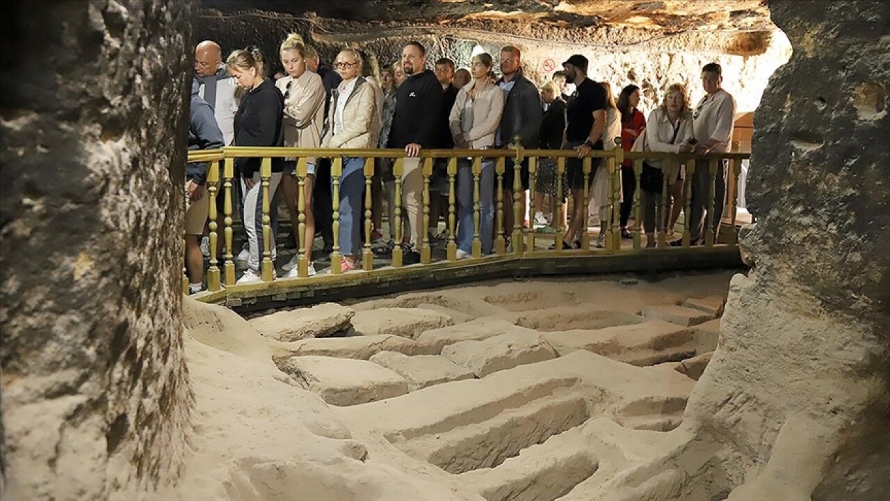 Aksaray'daki Aziz Mercurius yer altı şehrindeki mezarlar ilgi görüyor