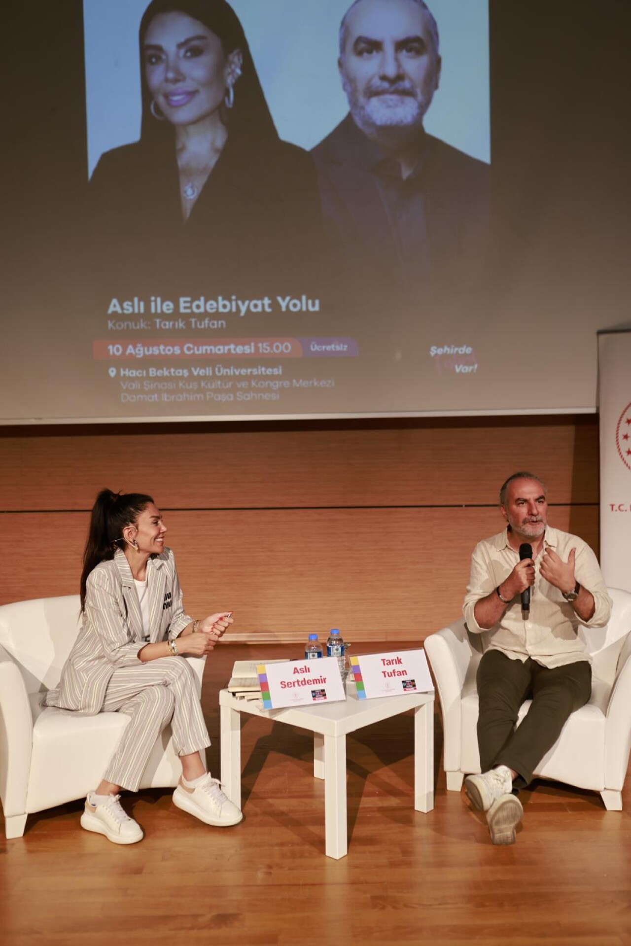 Aslı ile Edebiyat Yolu'nda Tarık Tufan rüzgarı