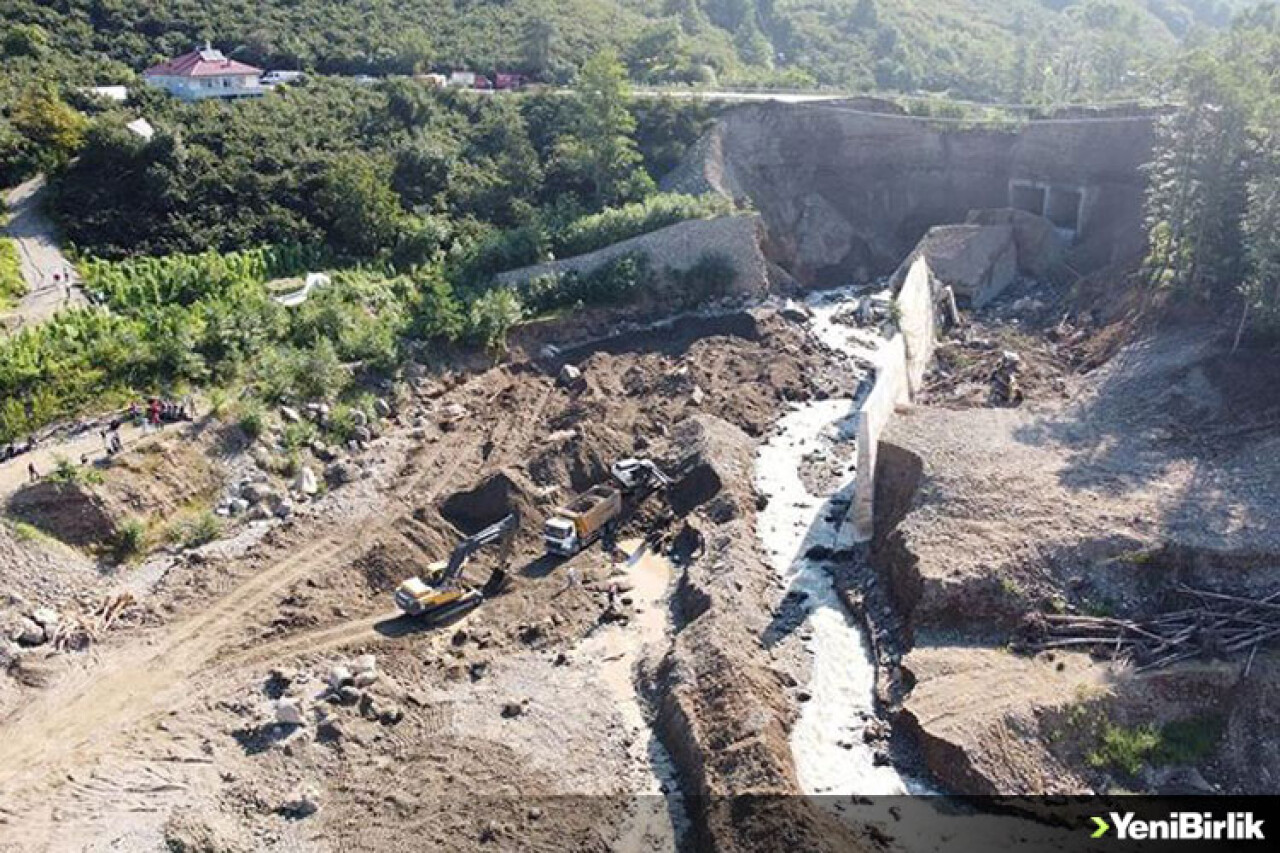 Giresun'daki selde kayıp asker ve vatandaşları arama çalışmaları devam ediyor