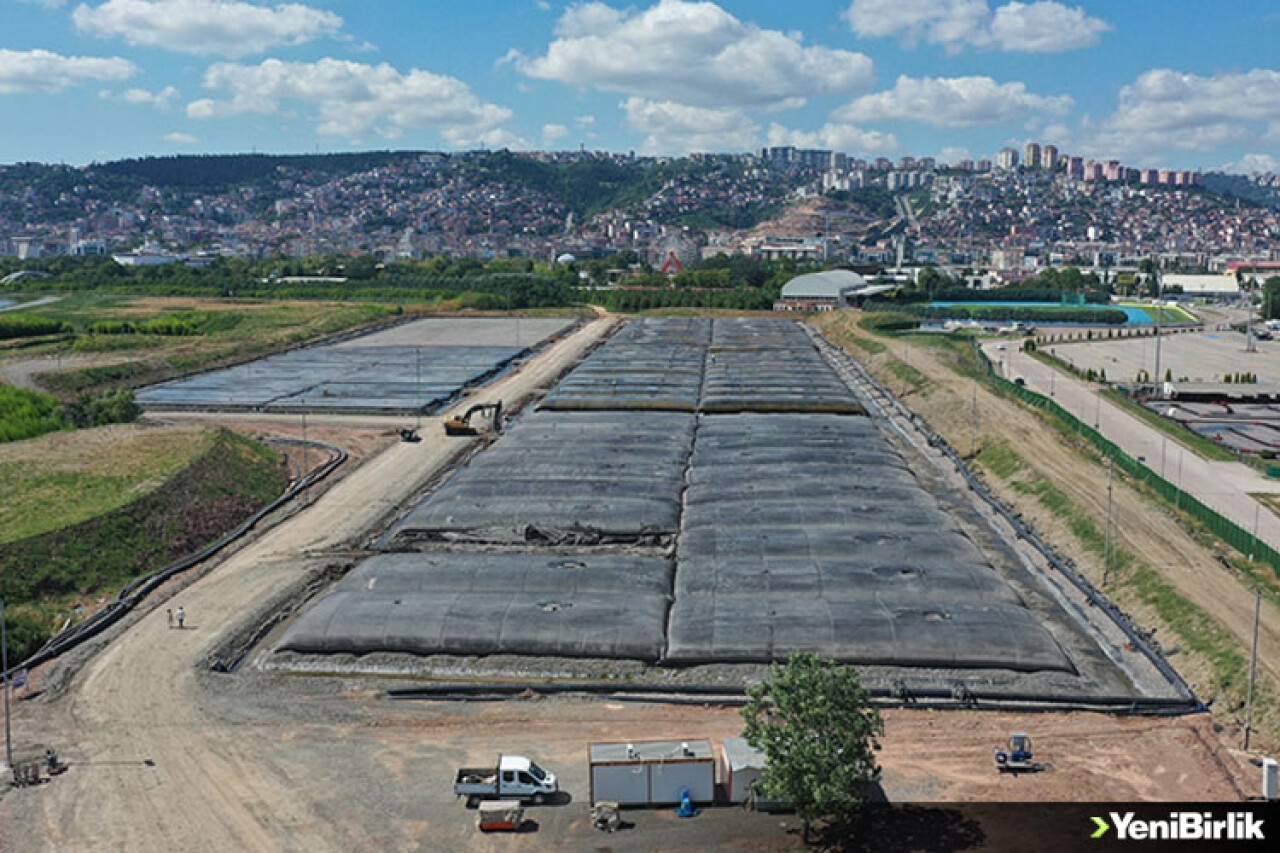 İzmit Körfezi'ndeki dip çamurunun çekilerek tüplerde biriktirilip depolama alanına gönderilmesine başlandı