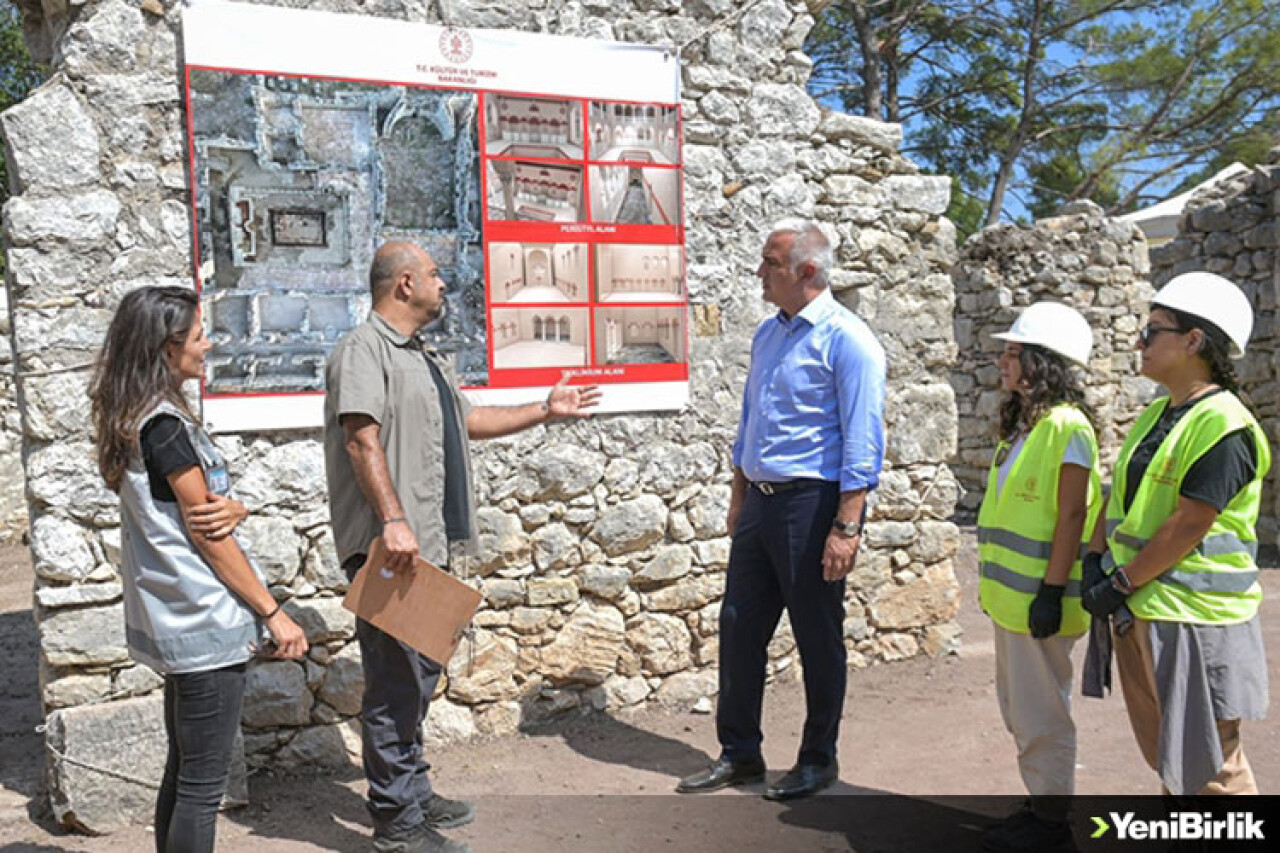 Kültür ve Turizm Bakanı Ersoy, Olimpos Antik Kenti'ndeki çalışmaları inceledi