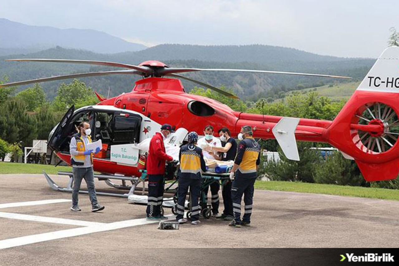 Ambulans helikopter doğum yapan kadın için havalandı