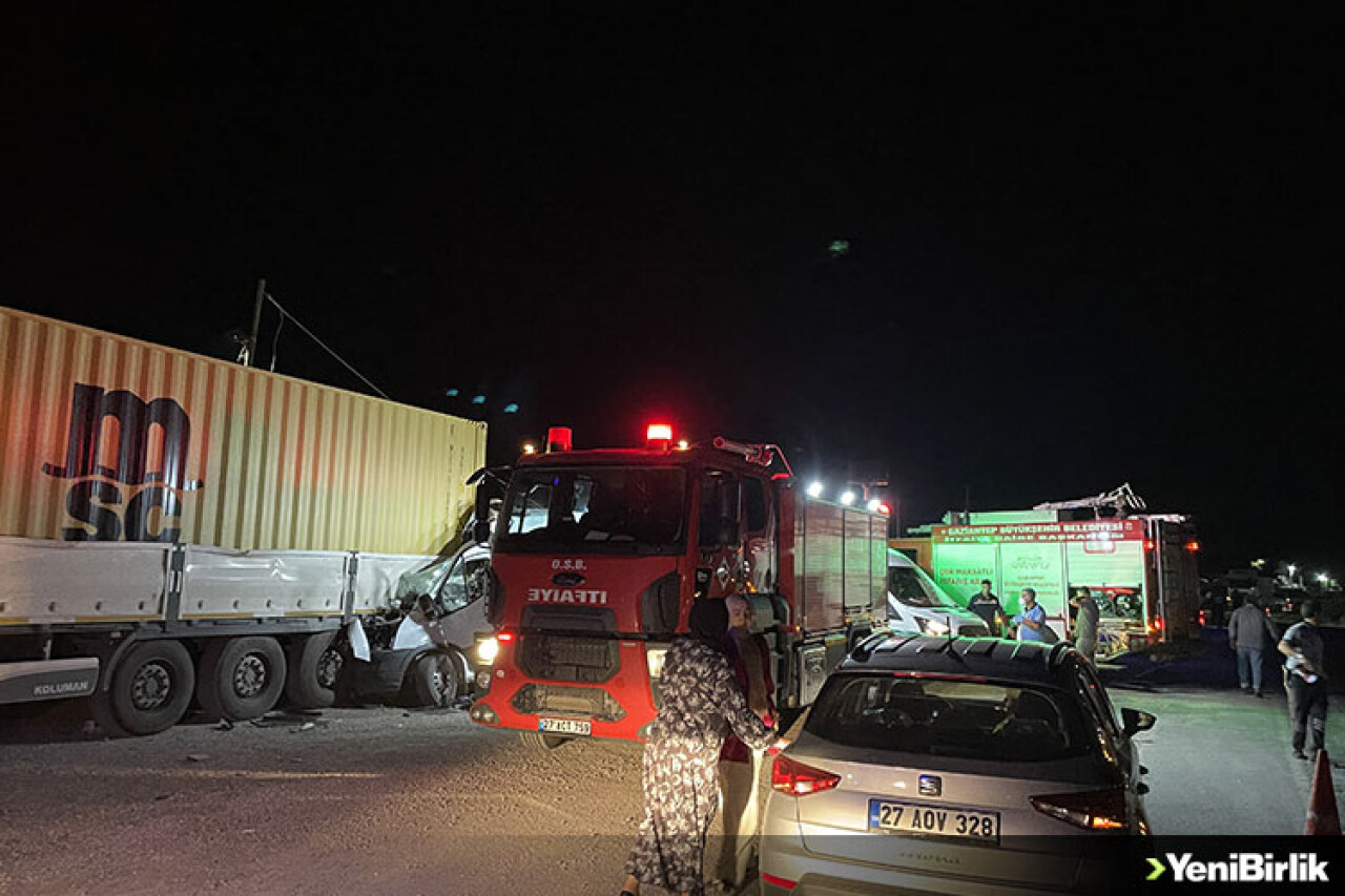 Gaziantep'teki trafik kazasında 1 kişi hayatını kaybetti, 7 kişi yaralandı