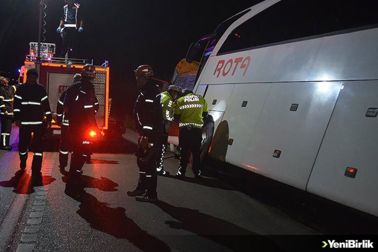 Amasya'da yolcu otobüsü ile tır çarpıştı