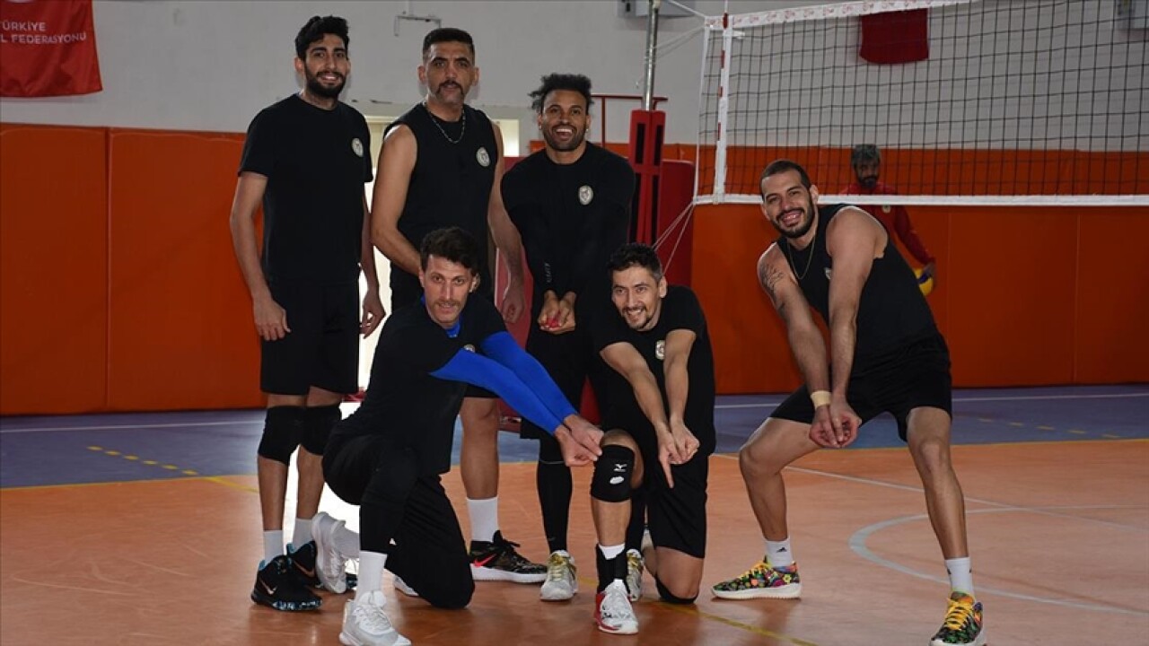 Voleybolda Cizre'nin gururu oldular