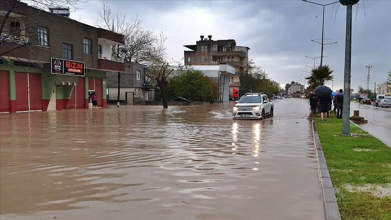 Osmaniye'de sağanak hayatı olumsuz etkiledi