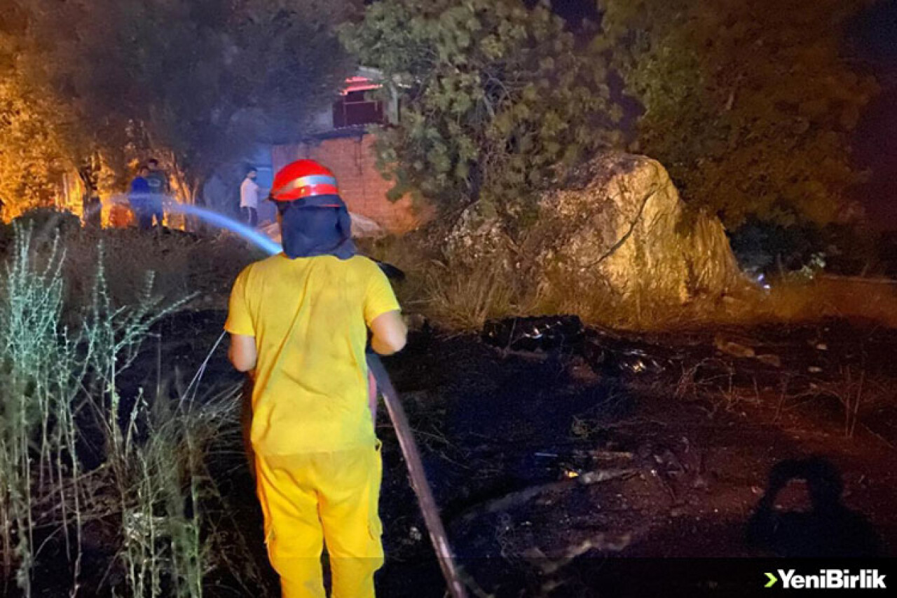 Muğla'nın Dalaman ilçesinde, ormanlık alanda çıkan yangın söndürüldü.