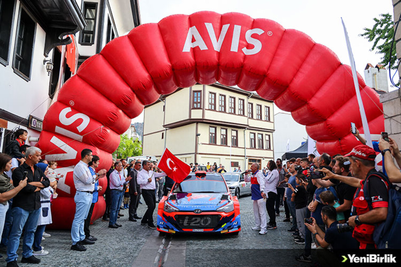 30 AĞUSTOS ZAFERİ'NİN 100. YILI KÜTAHYA'DA TIRMANMA YARIŞI İLE KUTLANDI