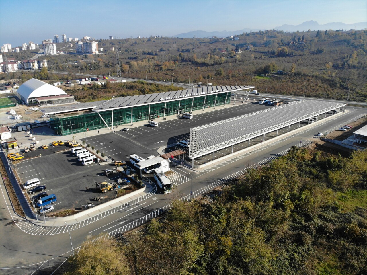 Bu otogar kendi elektriğini kendi üretiyor