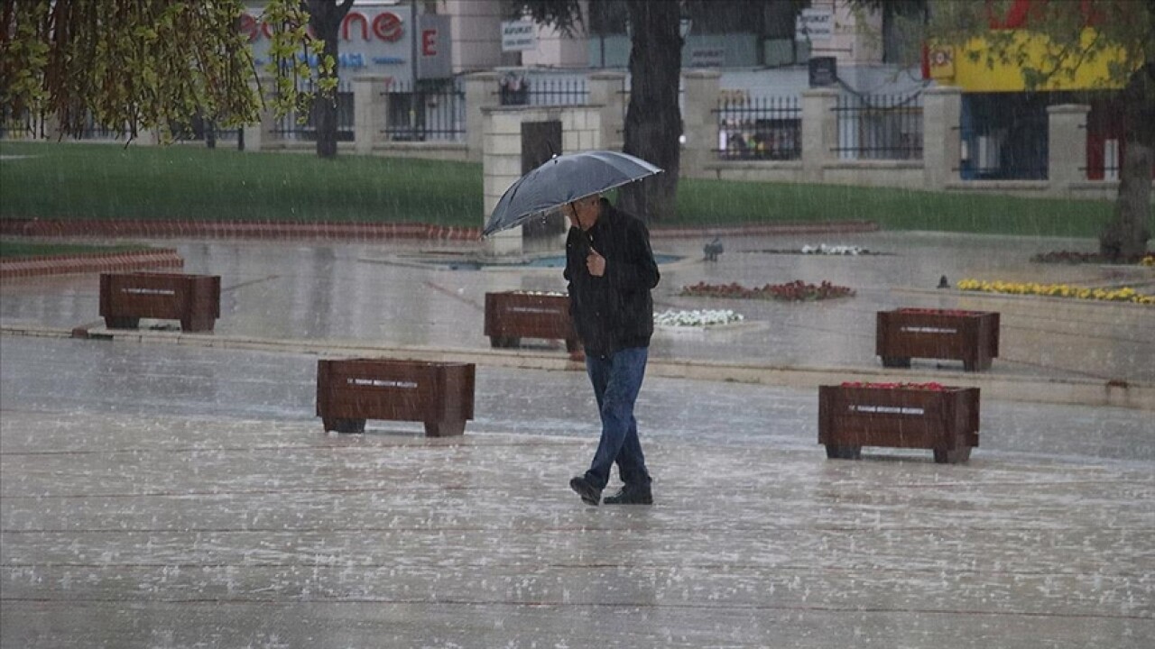 Tekirdağ'da sağanak etkili oluyor