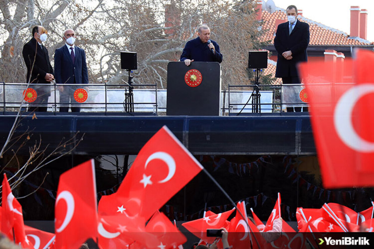 "Ülkemizin 10 bin 959 kilometre olan demir yolu hatlarının uzunluğunu 13 bin 222 kilometreye çıkardık"