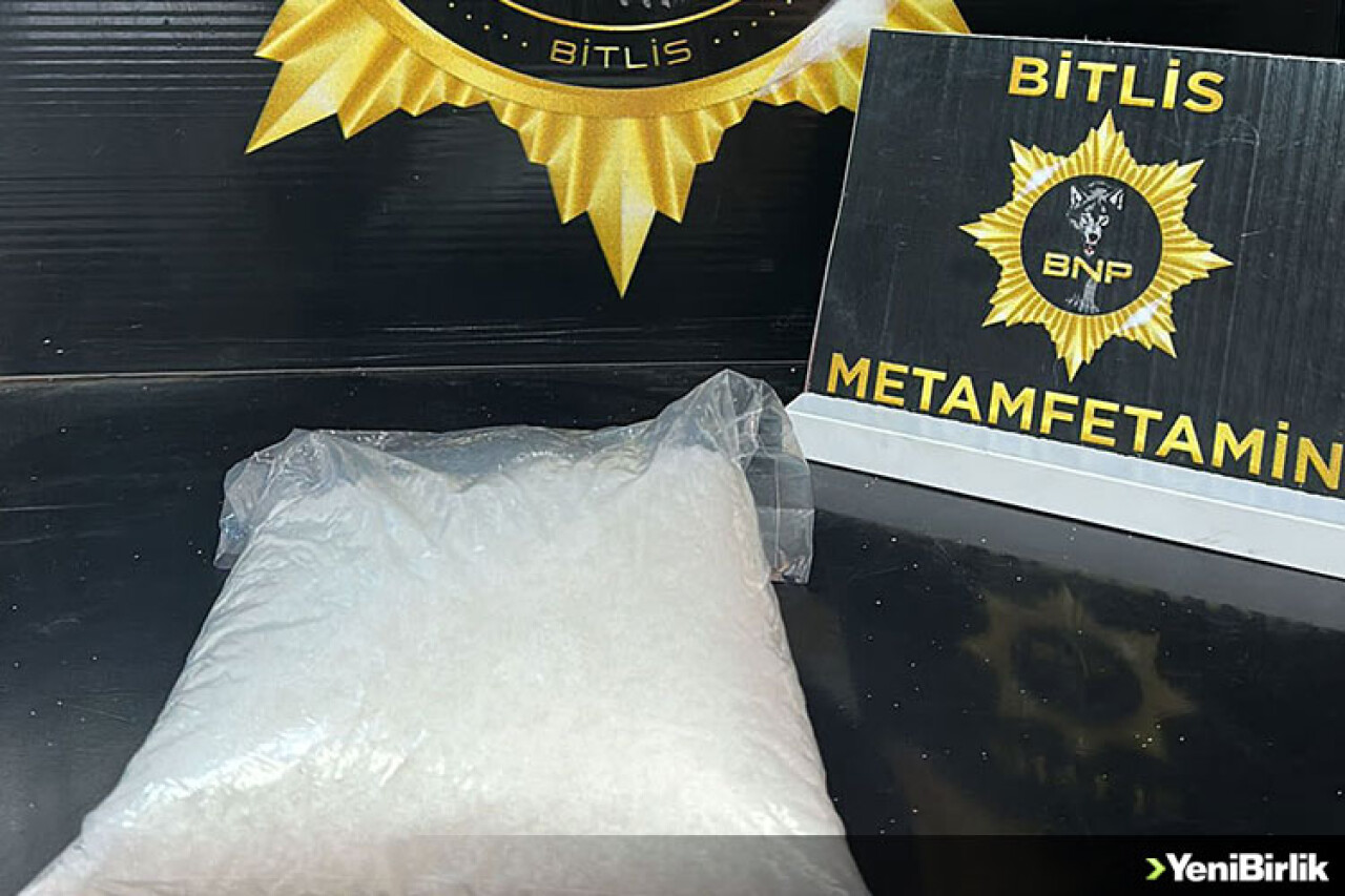 Bitlis'te bir yolcu 846 gram sentetik uyuşturucuyla yakalandı