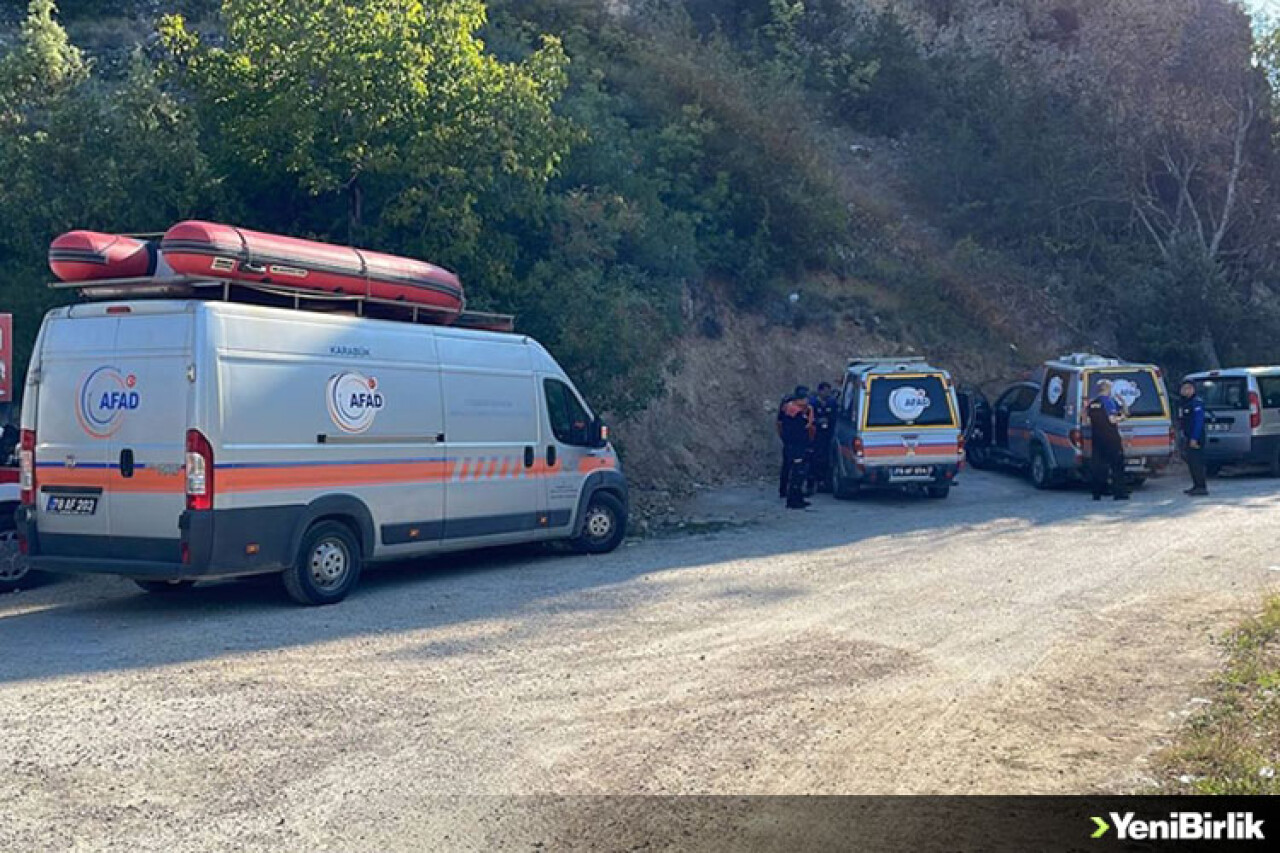 Karabük'te kanyonda mahsur kalan 2 kişiye ulaşılmaya çalışılıyor