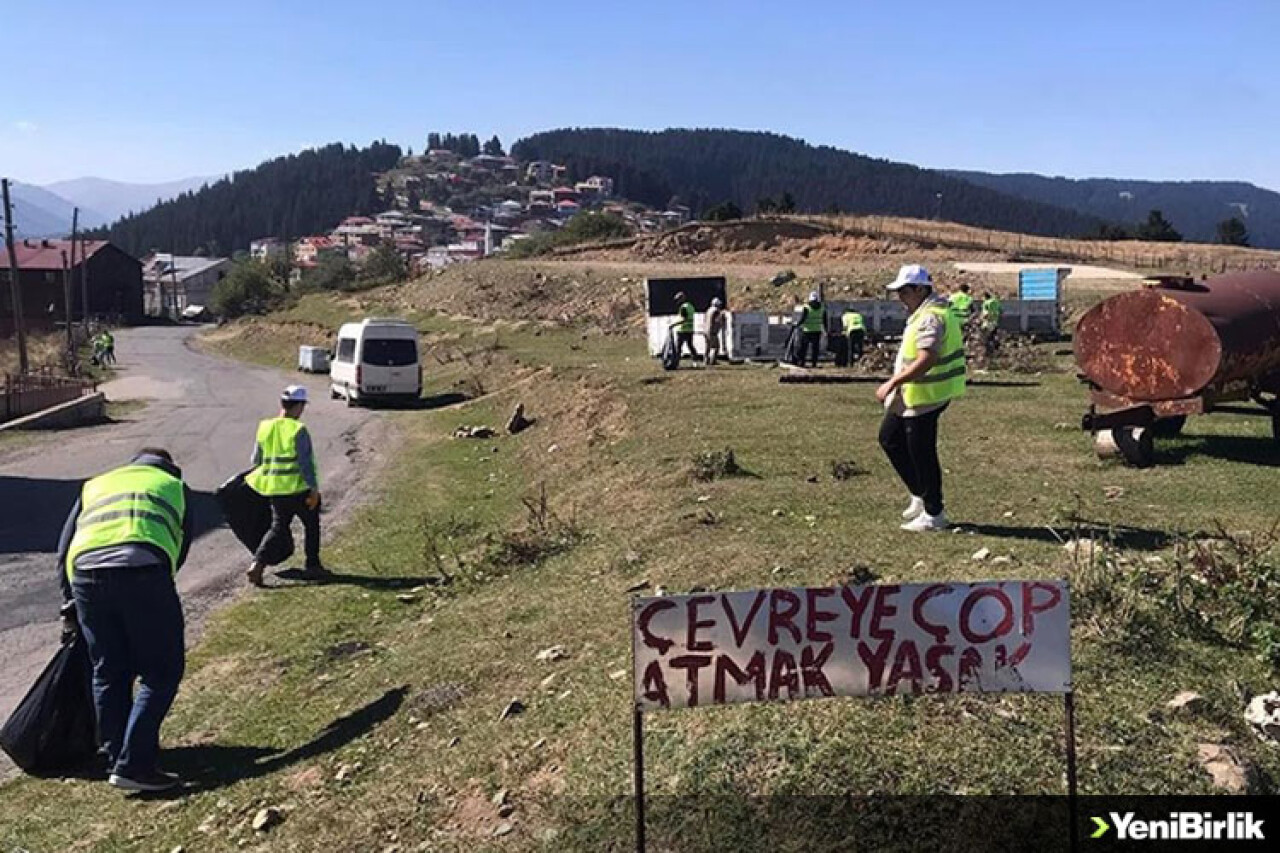 Kümbet Yaylası'nda yaklaşık 2 ton çöp toplandı