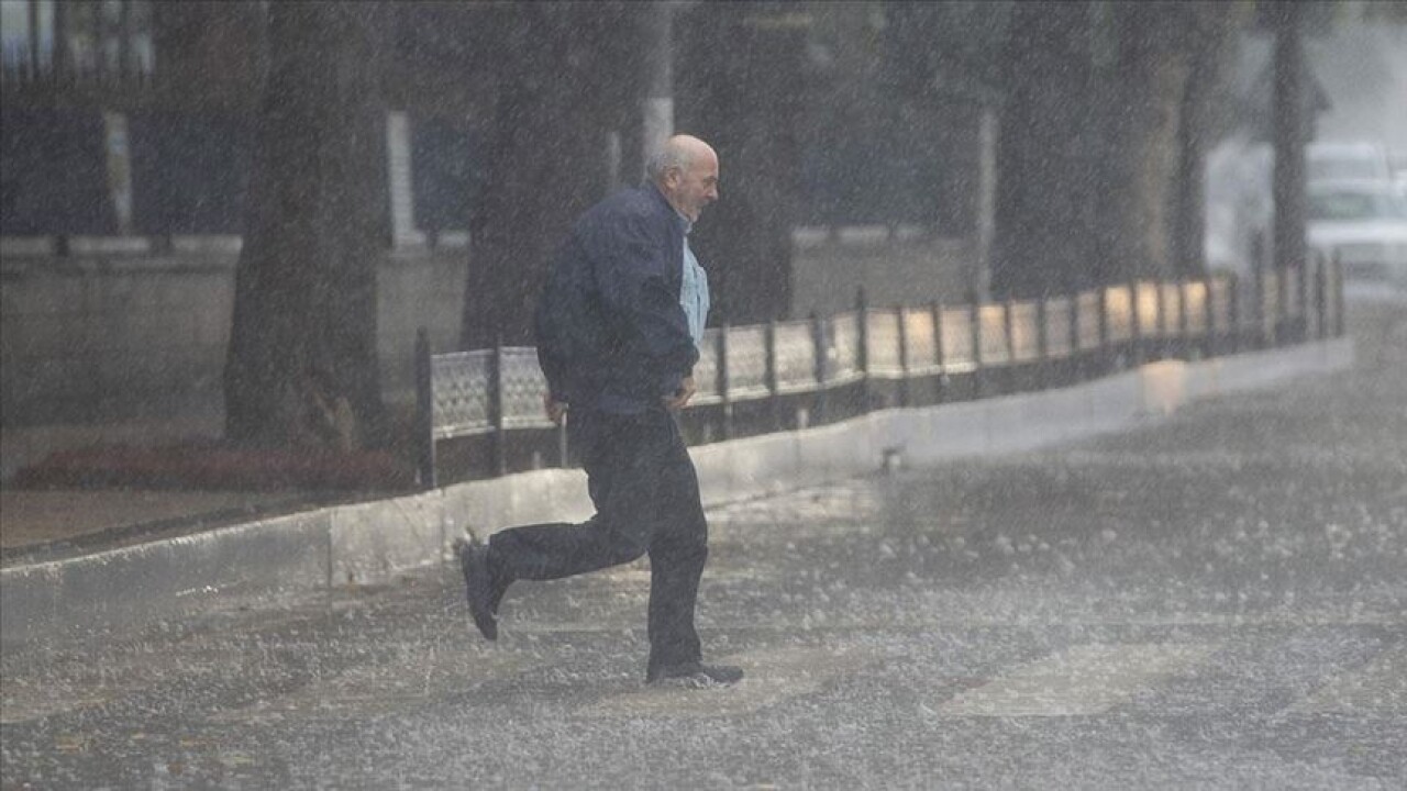 Meteorolojiden Edirne ve Kırklareli çevreleri için sağanak uyarısı