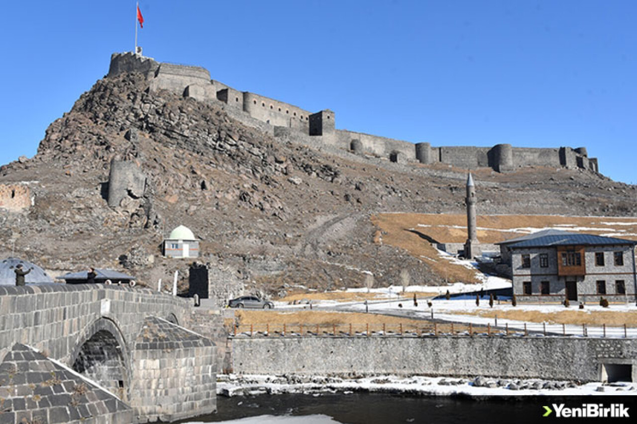 Kars'ta iş dünyası temsilcileri Ermenistan sınırındaki Doğukapı'nın açılmasını bekliyor