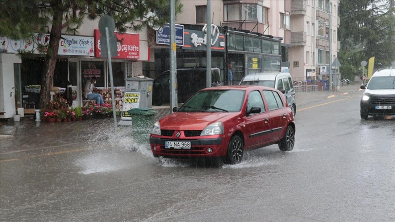 Bolu'da sağanak etkili oldu