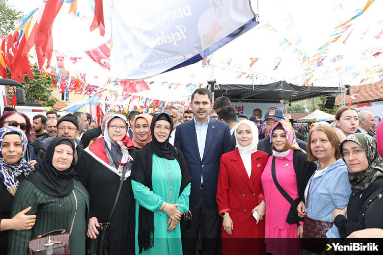 Bakan Kurum, Çankırı'nın Dodurga Beldesi'nde vatandaşlarla bir araya geldi