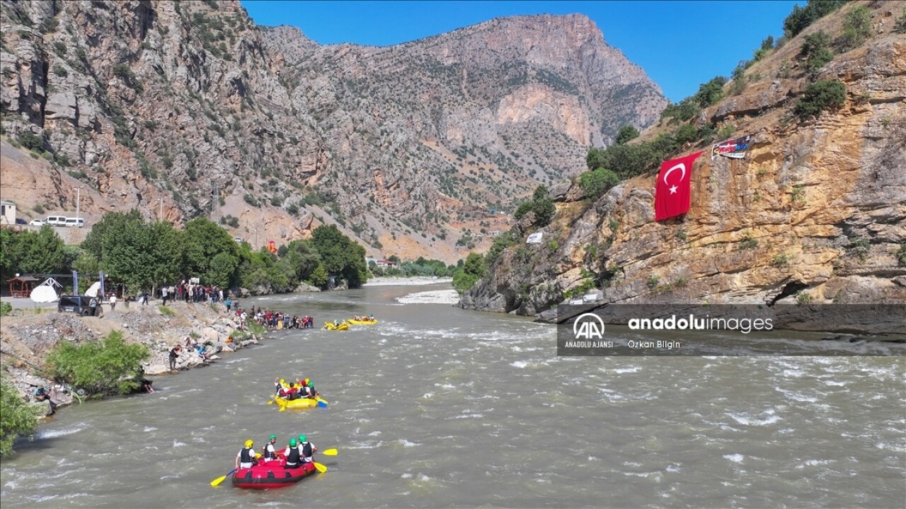 Huzurun hakim olduğu Çukurca, ev sahipliği yaptığı festivalle şenlendi