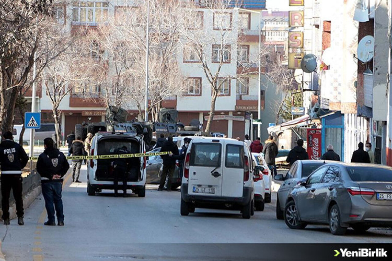 Eşi ve çocuklarını silahla vurup polisten kaçmaya çalışan zanlı yaralı yakalandı