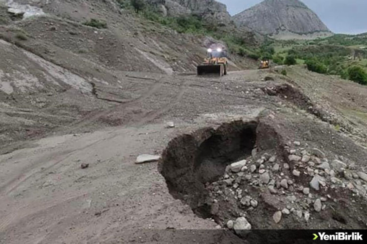 Giresun'da sağanak bazı köy yollarında hasara yol açtı