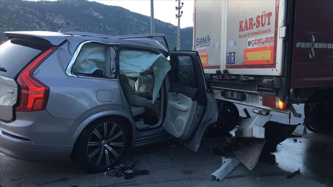 Tan Taşçı Burdur'da trafik kazası geçirdi