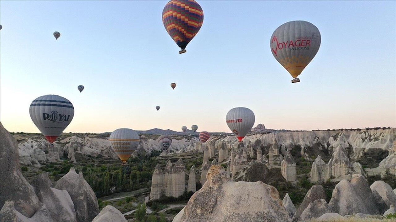 Kapadokya'da balon turlarına rüzgar molası