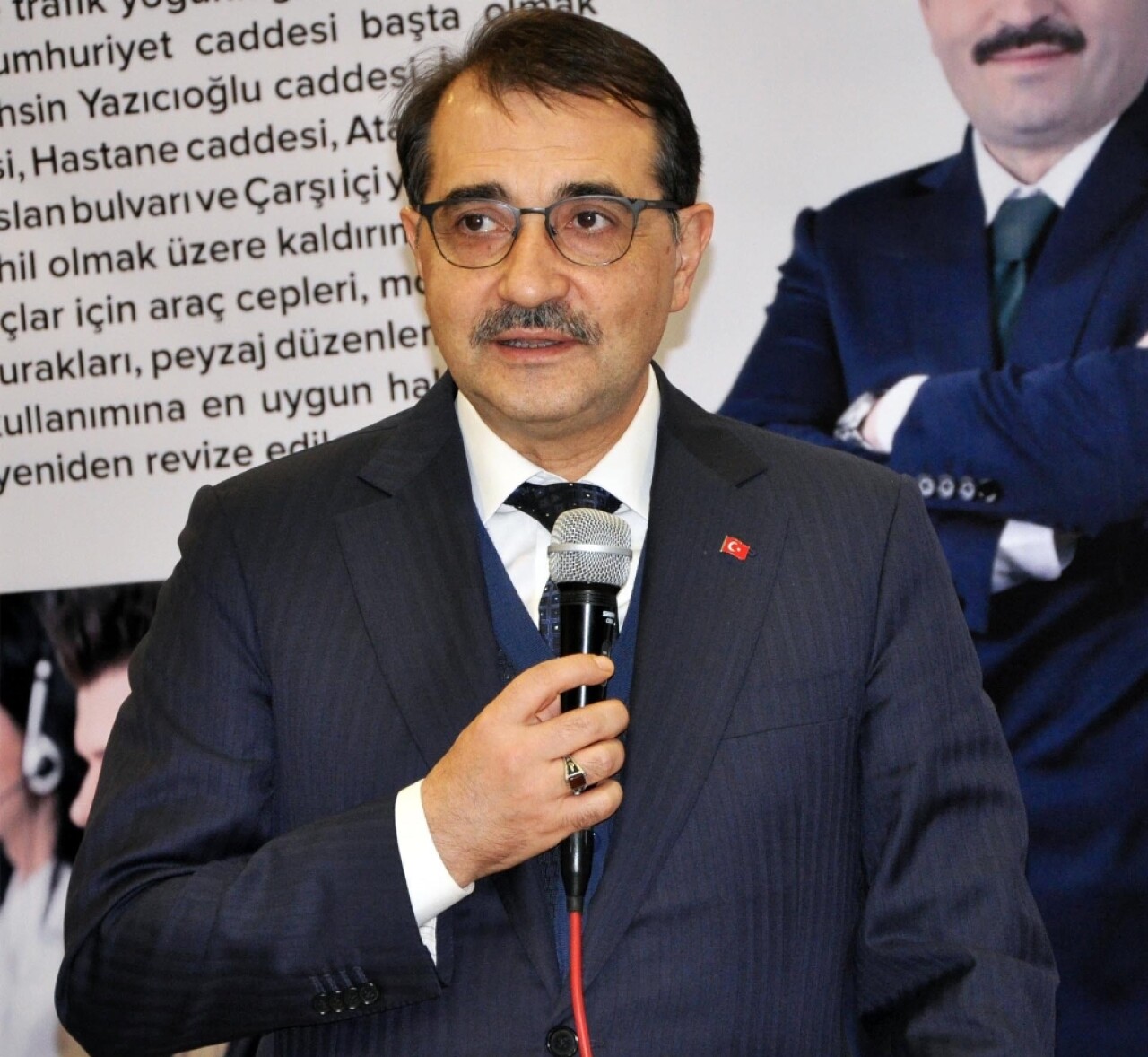 Bakan: İthal Kömür Ve Doğalgazlı Santrale İzin Yok