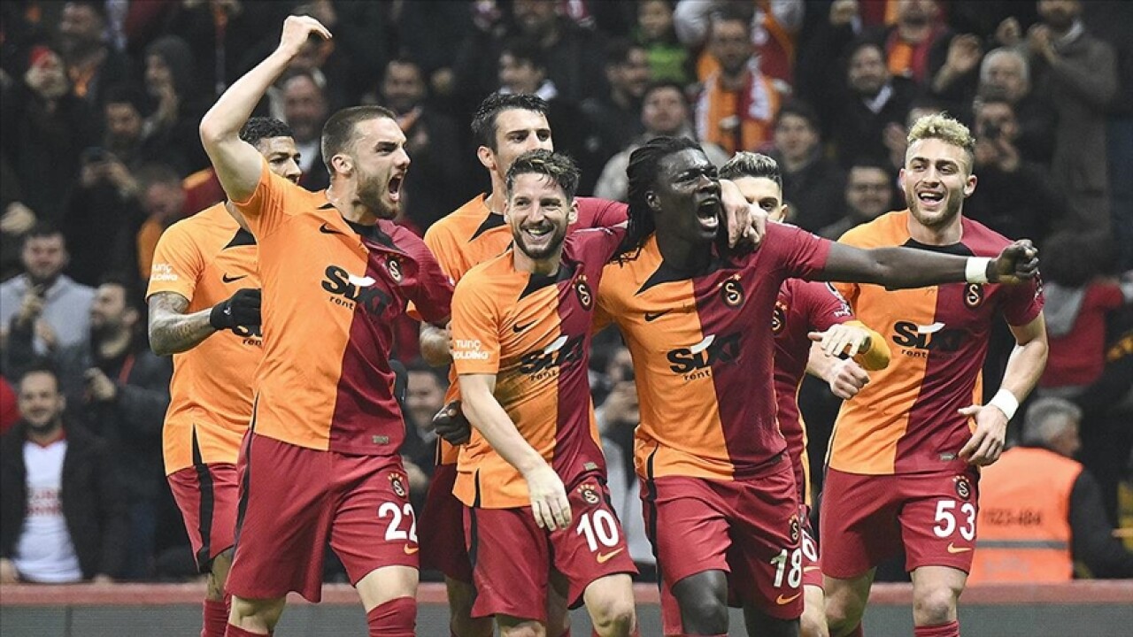 Lider Galatasaray, Süper Lig'de yarın Kasımpaşa'yı konuk edecek